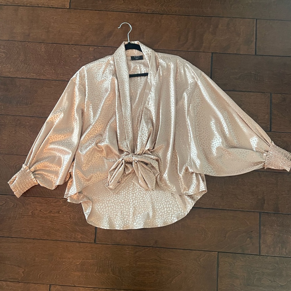 Vici front tie blouse.